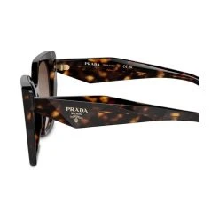 Prada Solbriller 8 Prada Solbriller -LINDA FARROW butikk 65ad5ed50604e2c94754c43c44bdab5d