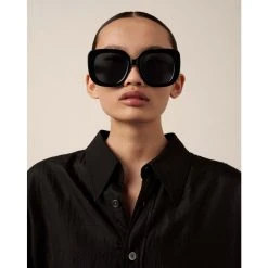 Sort Chimi 10 Black Accessories -LINDA FARROW butikk 73031e9a99e89082485512fb6c121df3