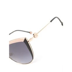 Carolina Herrera Sunglasses -LINDA FARROW butikk 80e17751949d84f5c46c12d202c0829e