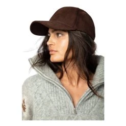 Camilla Pihl Cap -LINDA FARROW butikk a22493f885ef50c20f25f6aade049756