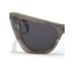 Off-White Solbriller -LINDA FARROW butikk a5f8058c8119ed5722f2cec508a106cb