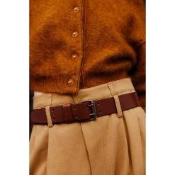 Cathrine Hammel Belte -LINDA FARROW butikk e4c959dd9d1405ae502ceec1c5648328