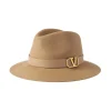 Valentino Garavani Hatt -LINDA FARROW butikk f4ff9c0a91b24ba26c798a889a06b0a6